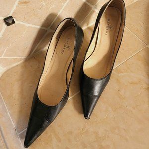 BLACK WINSOR STILETTOS